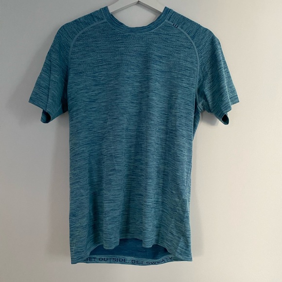 Any 2 Lululemon Metal Vent Tech Short-Sleeve Shirt (S) - Picture 3 of 7